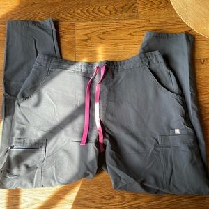 Figs Yola Skinny Scrub pants, M petite, Night Sky color